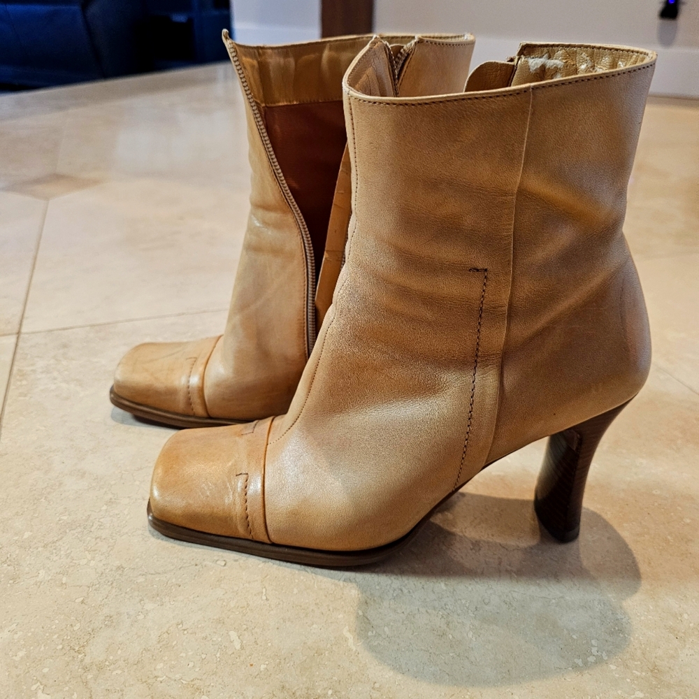 ALDO - square toe Leather Ankle Boots - 4" heel, size EU 38 / US 8